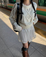 Mini cancan lace skirt