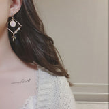 ホワイトドリームキャッチャーピアス / White Dream Catcher Piercing (LOONA Yves Piercing)