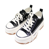 BOLD SNEAKERS
