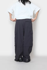 バックジッパーナイロンカーゴパンツ
