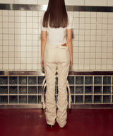 デタッチャブルストラップシャーリングパンツ / DETACHABLE STRAP SHIRRING PANTS (IVORY)