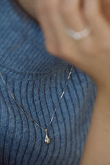 Silky Drop Necklace