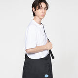 クラウドスマイル刺繍クロスカーブメッセンジャーバッグ / Sky Blue Cloud Smile Embroidery Cross Curved Messenger Bag