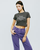 レンタルフォレストタイポクロップTシャツ/RENTAL FOREST TYPO CROP TSHIRT-CHARCOAL