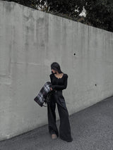 ロングスリーブUネックTシャツ
