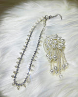 Falling white pearl phone-holder