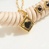 yarn necklace