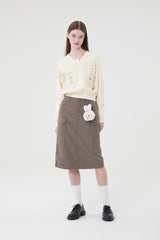 ウィティーバニーVネックスウェットシャツ／WITTY BUNNY V-NECK SWEATSHIRT [CREAM]