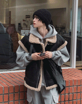 ハイネックバックルムトンベスト