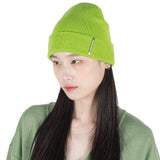 METAL LABEL KNIT BEANIE LIGHT GREEN