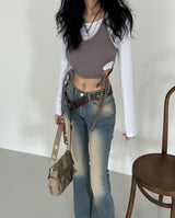It's soft. A long-sleeved cropped shirt