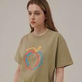 リラックスフィットピーチプリントTシャツ / RELAXED FIT PEACH PRINT T-SHIRT_OLIVE