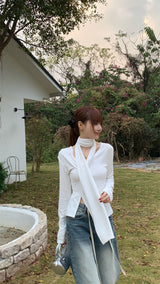 ティーザーマフラーアンカット長袖Tシャツ