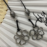 MIAE flower necklace (4630223388790)