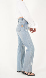 ストレートフィットバックポケットレザーパッチポイントブレットマークデストロイドデニムパンツ / STRAIGHT FIT BACK POCKET LEATHER PATCH POINT BULLET MARK DESTROYED DENIM PANTS [16624]