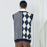 チェックニットベスト / Argyle & hound check knit vest navy
