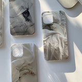 Cozy - It's dangerous outside the blanket Phone Case Bead Tok Set 