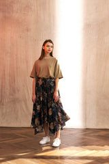 "PRE-ORDER 4/16~" VINTAGE FLOWER UNBALANCE FLARE SKIRT (Navy) (6546128273526)