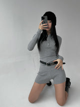 Two-piece ribbed slim pants (Belt included)
