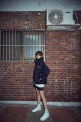 Reflective backpleat windbreaker_black