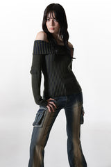 [MADE] Compine Two-Tone Off-Shoulder Knit