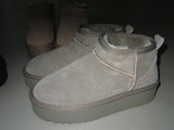 Short UGG