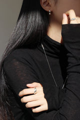 Curve Earrings (ONYX)