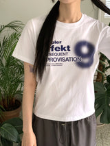 ドップラーナンバーナインレタリングセミクロップ半袖Tシャツ/Doppler Number Nine Lettering Semi-cropped Short Sleeve T-shirt