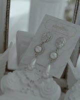アフロディテシリーズ - ザ エレガンスピアス / Aphrodite Series - The Elegance Piercing (Silver Color)
