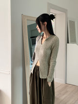 Nalky Bokashi V-neck slit long-sleeve knit
