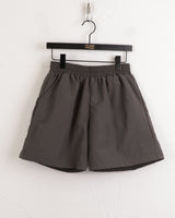 [MADE] リベットメッシュ裏地水遊びナイロンパート3ショーツパンツ/RIVET MESH LINING WATER NYLON THREE PARTS SHORTS PANTS