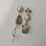 ザビーアンドザフレッシュグリーンガーデンピアス / The Bee and the Fresh Green Garden Piercing