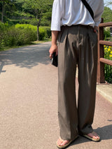 マインミニマルツータックワイドスラックス