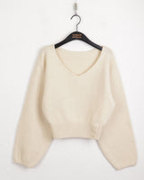 Bien off-shoulder two-way button slit V-neck long sleeve knit
