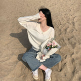 [Bellide made] Soft loose V-neck knitwear