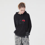 ドゥードゥルチェリーカットオフフーディー／DOODLE CHERRY CUT-OFF HOODIE [BLACK]