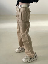 Waist point two tuck slacks