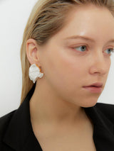 Artistic Gold earring_B(White) (6642405671030)