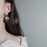 クラシックビーアンドリボンピアス / Classic Bee and Ribbon Piercing - Black