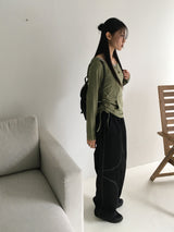 Elt ボカシシャーリングストラップスリムフードTシャツ