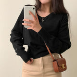 ソフトVネックニットウェア / [Bellide made] Soft V-neck knitwear