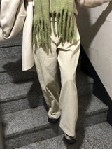 バジルツータックコーデュロイパンツ