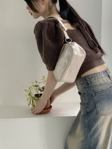 ロッケングロッシースクエアショルダークロスボディーバッグ / Loken Glossy Square Shoulder Crossbody Bag