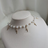 サンダーラプソディーパールチョーカーネックレス / Thunder Rhapsody Pearl Choker Necklace - Gold Color