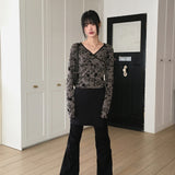 Zlin ペイズリーベルベットフラワーラップ長袖Tシャツ
