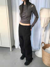 シャーリングショルダースリットフードTシャツ
