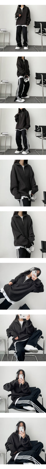 Mohedoutum Boxy Half Zip-Up Knitwear