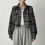 ベーシッククロップチェックボードパターンシャツ / Basic Crop Checkboard Patterned Shirt