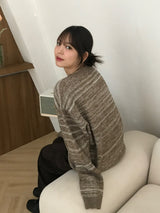 エリカストライプVネックニット