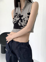 イアンヒッププリントクロップニットハーフジップアップベスト / Ian Hip Printing Crop Knit Half Zip-up Sleeveless Shirt